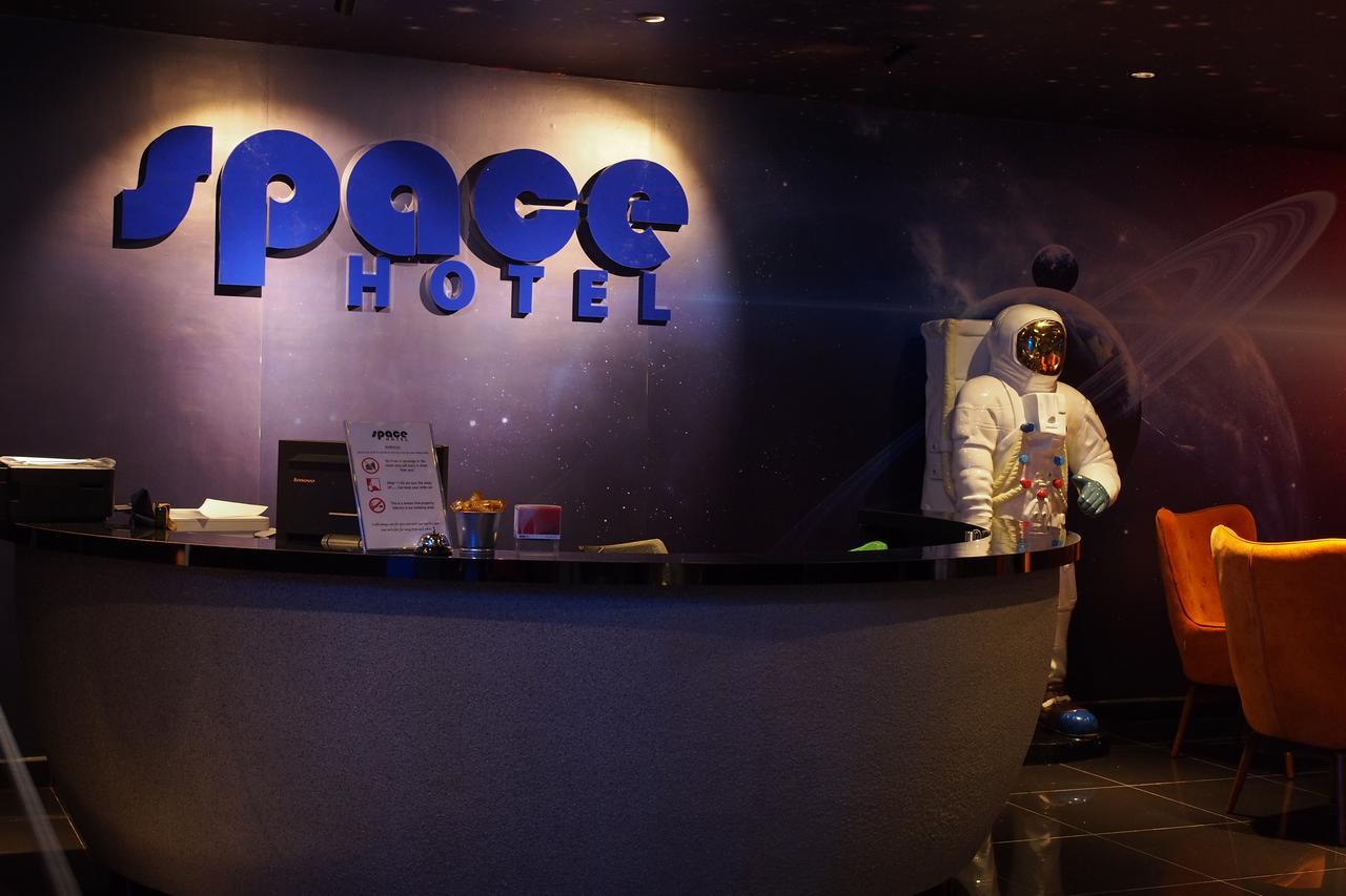 Space Hotel @ Chinatown Куала-Лумпур Екстер'єр фото